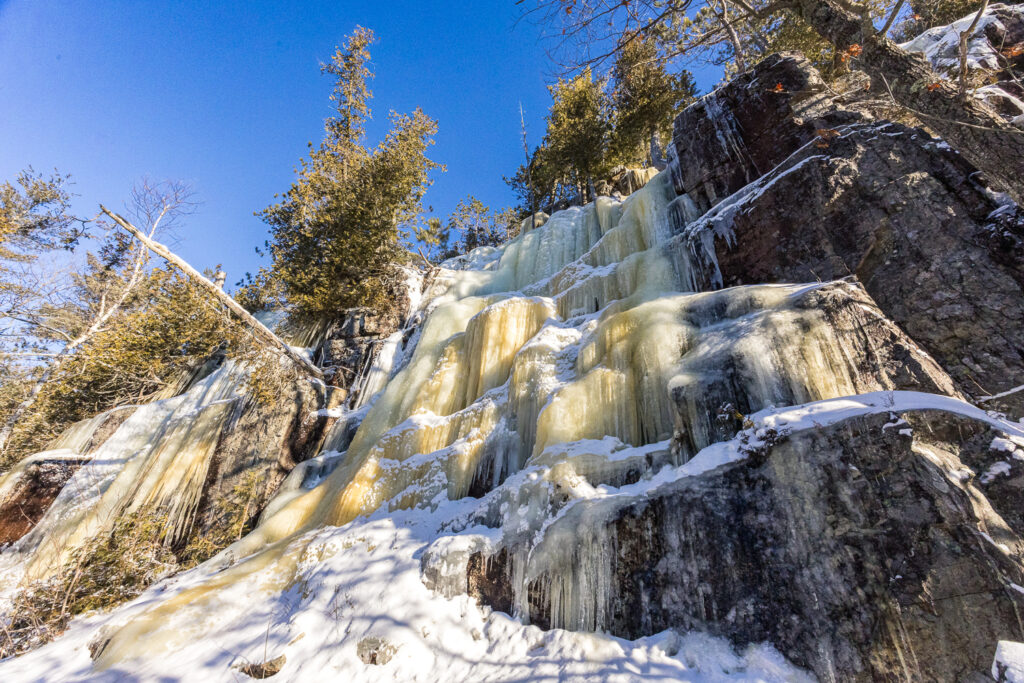 Cascade de Glace à la Montagne du Tranchant