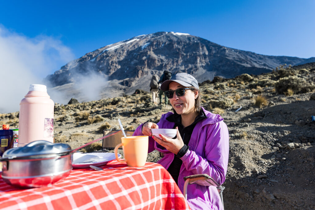 Petit déjeuner avec vue sur le Kilimandjaro